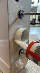 How to make up a toilet cistern to not get leaks! #asmr #asmrsounds #learn #foryou #mmplumber #viral #plumbing #toolbag #pipes #tools #cleancopper #plumbertools #pressfit #soldering #copper #handtools #work #diy #howto #plumber #tips #hack #reels #handyman #plumero | Mmplumber