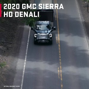 Help see behind what’s behind you with virtually transparent trailer view. | GMC