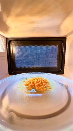 1.9K views | Making Popcorn VS Microwave Oven  #satisfyingvideo #experiment #foryou #microwave #fypシ | Hot Spoon Experiments | Facebook