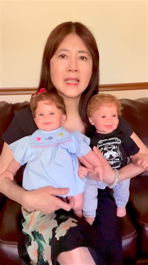 Banks and Riley were the 2024 Ashton Drake Photo Contest Winners! 🏆🏆 I am signing their portrait dolls to be presented to their families! It was an honour and a joy to sculpt these two beautiful babies! ❤️🥰❤️ #ashtondrakephotocontest #ashtondrakedolls #pinglau #pinglaudolls #pinglaudoll #pinglauart #pinglausculptor #pingoriginaldolls #pinglauportraitdoll #pinglauportrait #pinglaubaby | Ping Lau - Ping Original Dolls