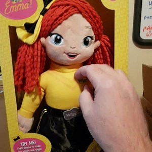 The Wiggles Tickle and Giggle Emma is SOOOO CUUUTE ! #emma_wiggle #the_wiggles #tickleandgigglemma #plush #doll #eofysale #worldwidetoys | Toybox Australia