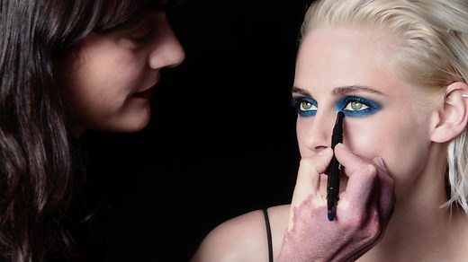 1.2M views · 208 reactions | OMBRE PREMIÈRE cream and powder, the blue effect. Choose the colour of your look on chanel.com/-OmbrePremiere-us | CHANEL | Facebook