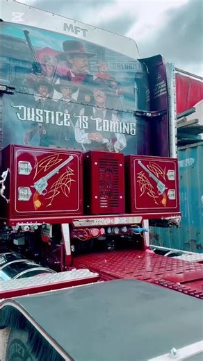 Kenworth C509 bath time 🧽🫧 #trucks #heavyhaulers #roadtrains #kenworth #C509 #cleaning #shine