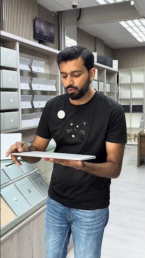 Apple MacBook Air 2017 A1466 | Core i5 | 8GB RAM | 128GB SSD | 13" Slim Elegance [+971-558415588]