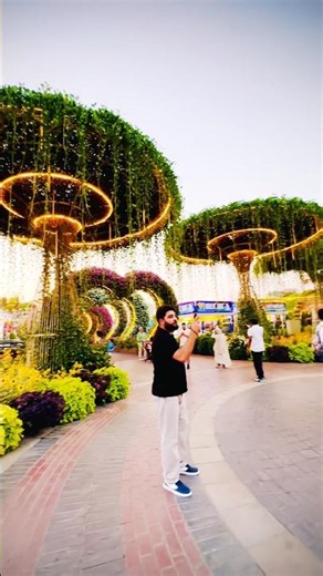 🌺🌈 The Colors of Dubai in Full Bloom | Dubai Miracle Garden 4K Walk #dubai #trending #photography