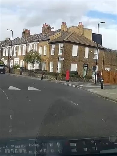 Dashcam UK - Road Rage, Driving Fails, Bad Drivers #39