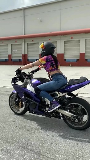 Big vibes. 🌺💜 #wheelie #reels | Robyn Stunts
