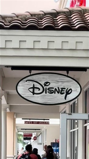 🛍️✨ Shopping at the Disney Character Warehouse in Florida ✨🛍️ #katslivnlarge