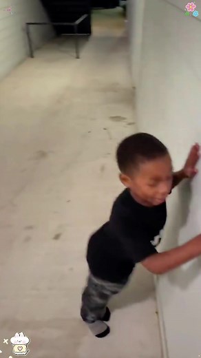 Kid Having a Tantrum & Destroying Everything – Every Parent Knows This Chaos 😂😭#ToddlerTantrum #KidTantrum #ParentingHumor #KidsBeingKids #MomLife