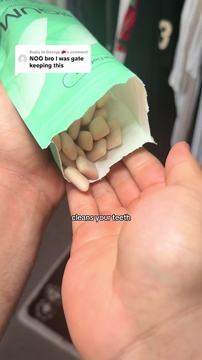 Chewing Gum Benefits for Teeth Whitening Explained