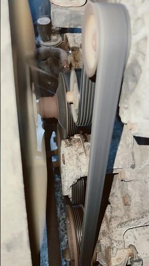 Broken Water Pump on 5.7 HEMI RAM 1500 causing engine noise and coolant loss