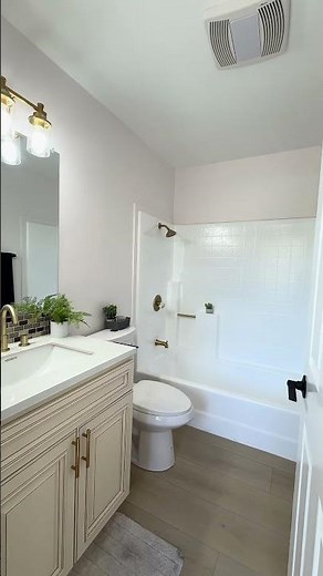 Ranch-Style Home Tour on 1 Acre with City Views in Riverside, CA