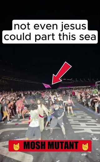 Jesus Mosh Pit #metal #moshpit #moshing #heavymetal #metalcore #knockedloose #metalhead