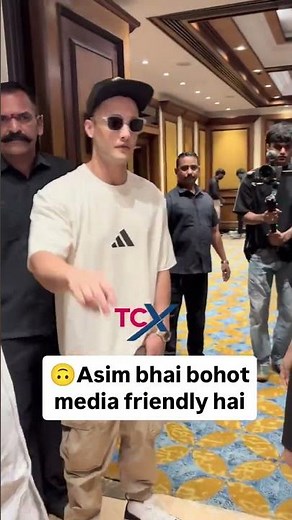 #AsimRiaz gets papped during the event in mumbai Follow @tellychakkar #AsimRiaz #asims