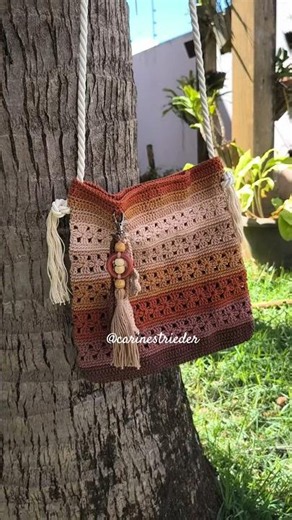 Aquela Bolsa de crochê em tons terrosos que amamos 🍂 #crochet #bolsadecroche