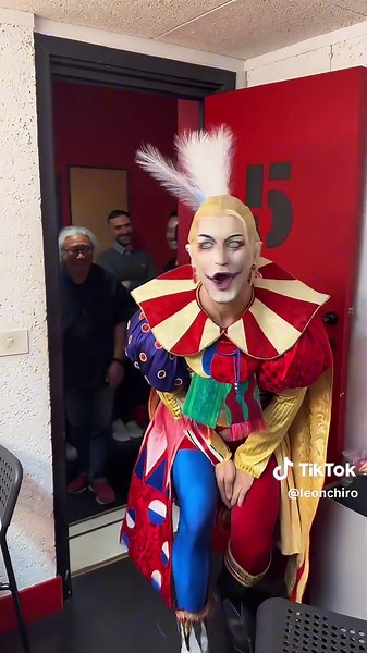 Kefka Palazzo Cosplay Debuts at Nobuo Uematsu Concert