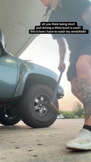 short king probs 🤪 #lgbt🌈 #fyp #aries #wlw #womenwithtattoos