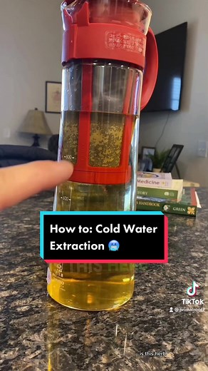 Cold water extractions need the herb to float at the top of the extractions device. This mizudashi extraction container is my favorite. This allows for a natural circulation that will produce a better extraction profile. 6.5 cups cold, filtered water combined with 90g of coffee. Pros: absorbs muscilages found in plants like comfrey and l marshmallow root. Cons: it misses out on essential oils, and some more bitter phytochemistry. The more you know, the better your extractions. #herbalism #herbal