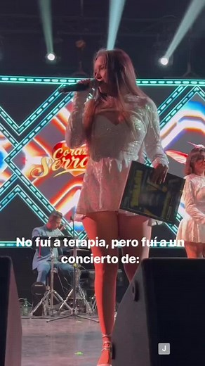 Sale el sol por la mañana/ en vivo#kiaralozano #corazonserrano♥️🇵🇪🥰