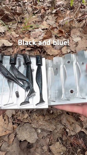 Black and blue #fishing #handmadelure #bassfish #bassfishing #walleyefishing #fish #fishspecies