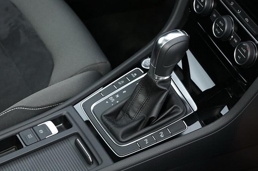 Boîte automatique : les pires erreurs de conduite à connaître et éviter