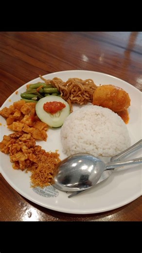 NYOBAIN NASI CAMPUR WARUNG SUMBER REJEKI