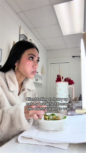 If you early to your appointment and jm still eating please have a seat #nailteach #drama #meme #nailsalon #for