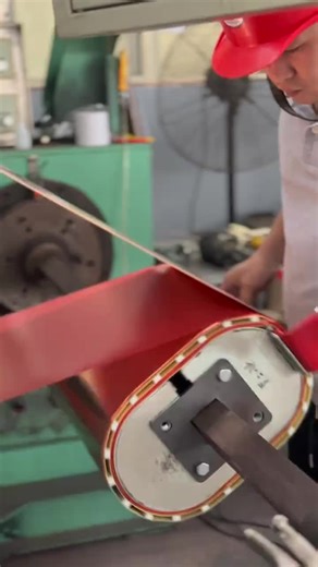 The precision of transformer winding is just next level. ⚡️ Watch how these high-quality copper foils are perfectly layered for maximum efficiency.#transformer #windingmachine #copperfoil #engineering #manufacturing