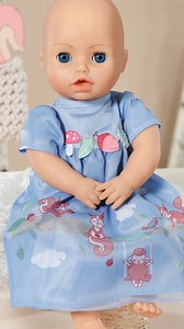 Baby Annabell is looking fabulous in her everyday Blue Dress 💙 🔗 Click to shop now: https://shop.zapfcreation.co.uk/baby-annabell-shop/clothing-baby-annabell #SpecialMomentsWithBabyAnnabell #BabyAnnabellUK #DollPlay #BabyAnnabell #DollClothing | Baby Annabell UK