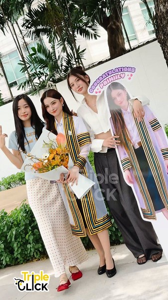 viewtu went to prim’s graduation today CONGRAT PRIM NEW JOURNEY#PrimiilyGraduationsDay#primiily #tontawan #viewbenyapa https://t.co/aeHYiVv4O4
