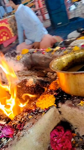 Satyam Tiwari on Instagram: "पं सत्यम तिवारी जी ter #rashes #lotion #warm #ringworm dermatophytosis skininfection lovesummer skinproblems symptoms product alkayagnik kumarsanu govind govindafans instagram hindisongs bollywoodcelebrity oldsongs bollywoodmovies uditnarayan karishmakapoor bollywoodsong tirumala india bollywoodcelebrities bollywoodstars songs katrinakaif instagoodram"