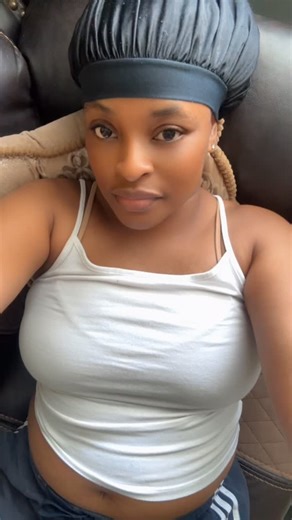 Pashon Minott on Instagram: "Lazy Sunday. Thinking of my imaginary man 🤷🏽‍♀️😂"