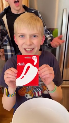 The Tilted Table Party Game – Get Ready for the Ultimate Challenge