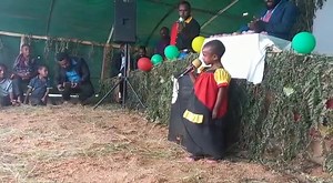 4 year‑old singing in Enga Tokples Gospel, proclaiming the message of Ezekiel 37: from dry bones and chaos, a new generation of God’s army is rising in Enga. God is in control.🙏 #viralpost2025 #fypageシ #highlights2025 #fbreelsfypシ゚viralシ #fypシ゚viralシ | Ap Solomon Usukuni