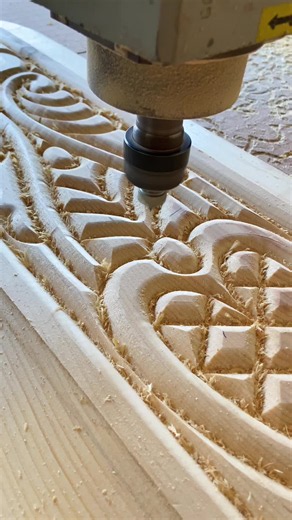 Watch every CNC pass reveal more detail and satisfaction 🤯 This 2.5D carving ASMR features flawless toolpaths, smooth depth transitions, and mesmerizing precision. No talking — just pure woodworking bliss. #CNC #CNCrouter #2_5DCarving #EveryPass #OddlySatisfying