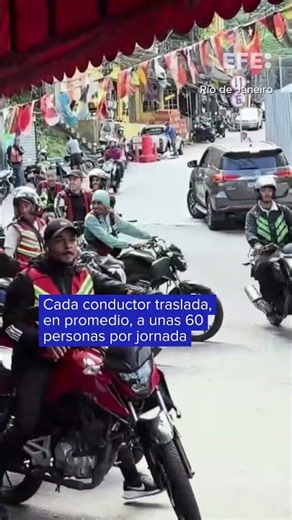 Así funcionan las mototaxis en Rocinha, la mayor favela de Brasil