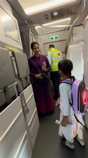 Bhakt Bhagwat Das on Instagram: "Hi -Hello छोड़ो Hare Krishna बोलो"