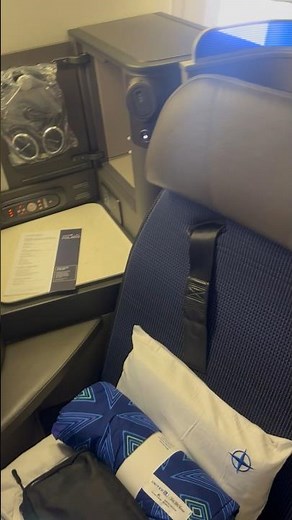 United Airlines Polaris VS Premium Plus VS Economy Plus. How They Compare!