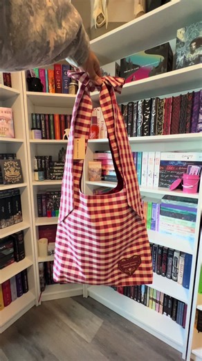 Stylish Book Purses for Valentine's Day Lovers