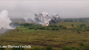 153K views · 5.9K reactions | El poder de los sistemas de lanzallamas pesados ruso TOS ​​en la dirección Nikolaev-Kherson. Los TOS demostraron su eficacia durante la operación especial, podemos ver incluso que las tropas ucranianas son pulverizadas a una corta distancia, no tienen como defenderse. Les aseguro que ahí no quedó nadie vivo. #Rusia #Ucrania | El Lobo Sandinista | Facebook