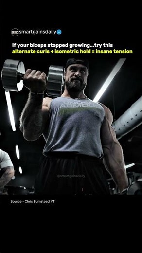 Biceps Stopped Growing? Try This Alternate Curl with Isometric Hold 💪| CBum #Shorts