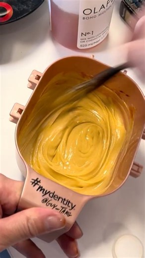 GOLD BLEACH LIGHTENER. !!! What? How? Why?!