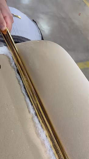 28K views · 276 reactions | Andhika Gudang Oscar #andhikagudangoscar #bahansofa #bahanjok #chairs #kulitsintetis #chairdesign #sofadesign #furnituredesign #tips #sofa #tutorial #furniture #upholstery | Yanwar Abu Ahmad | Facebook