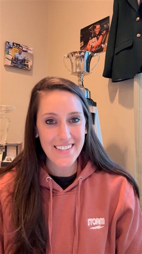 26K views · 564 reactions | How do you bowl on a short oil pattern? Danielle has more tips ⚡️ The Desert Rose hoodie is avaible at stormbowling.com 朗 | Storm Bowling | Facebook