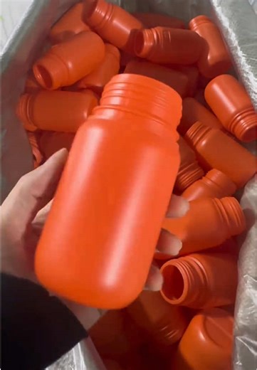 Custom Blow Molding and Cutting Machines for Your Needs