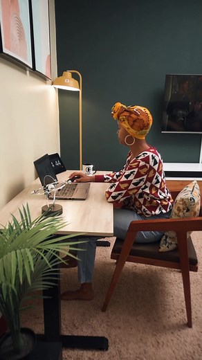 We are happy to add this height adjustable work desk to our catalog. It can go so low as to accommodate a toddle doing their reading or high enough for an adult working while standing. The height range is 70cm to 1150 cm. The Autodesk can remember upto 3 height settings for easy and swift switching. Work doesn’t have to be boring! Call 0785322330 to order. Price: 4 ft long - KES 30,000 5ft long - KES 35,000 We Deliver for free within Nairobi. Payment on Delivery! #automaticdesk #nairobifurniture