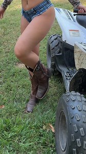 Dancing 🤭 | Allie Bi