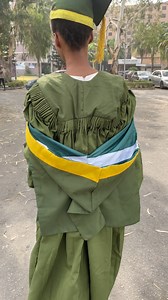 As the assistant best student, she must get the composure right 😂❤️.. #fypシ゚viralシ #BGS #Congratulations #UNN #exploremore #explorar | Eze Helen Ogechi