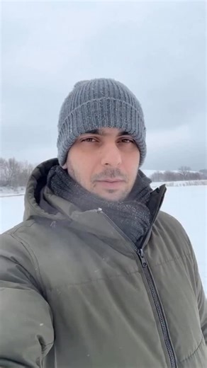 The python is coiling around me! OMG! 🐍😱 #viral #fypシ #snake #fyp | Emrah Baybura