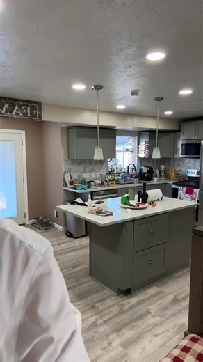 I have been gone a minute but here is day 18 #Savebigblue #supportmoms #loveyall #thankyou